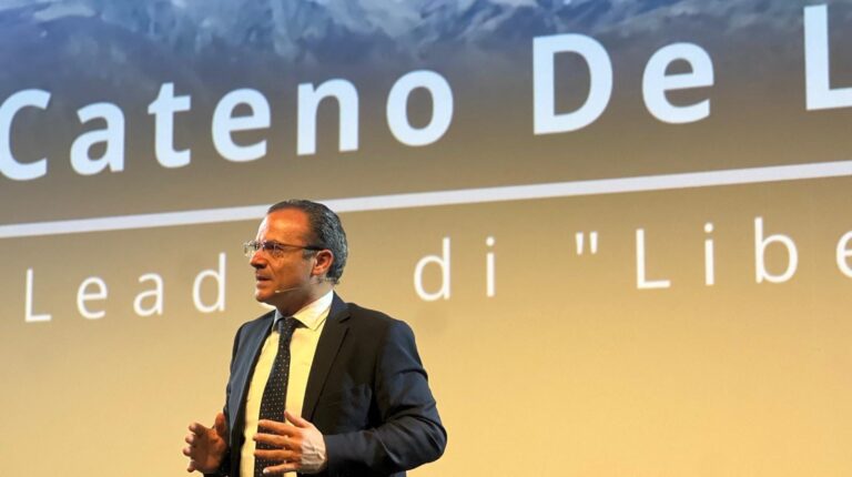 De Luca: “Possibili elezioni anticipate in Sicilia”. Anche Taormina al voto?