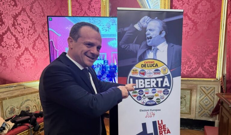 De Luca: “Sondaggi ci danno al 2% ma puntiamo al 4,2%” (VIDEO)