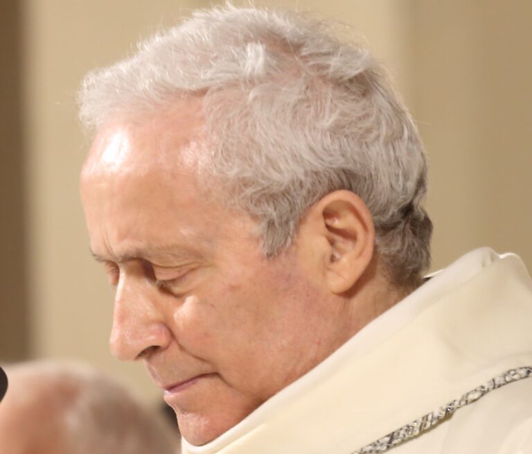 Taormina festeggia Don Biuso e lui si commuove: “Stanco ma felice”