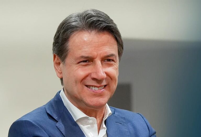 Conte: “Hanno provato a dividerci ma il M5s è costruttore di pace”