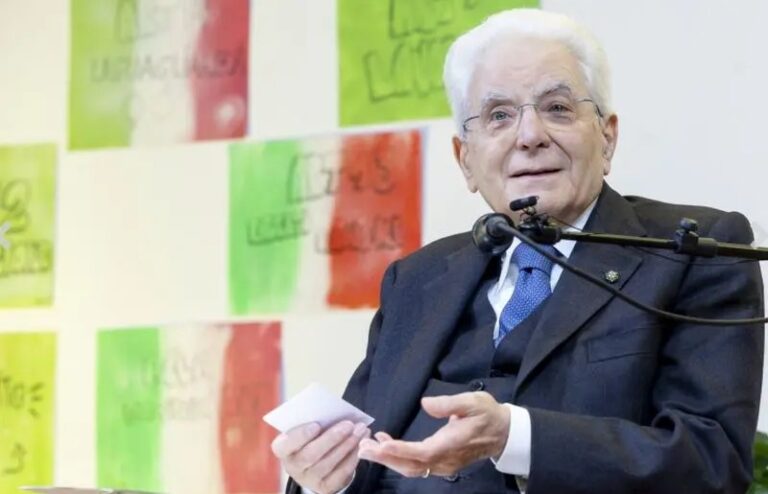 Mattarella: “I giovani sono la molla che muove il mondo”