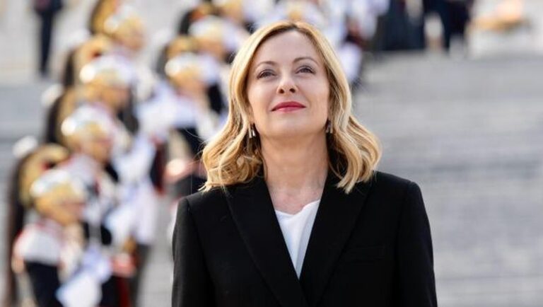 Europee, Meloni: “Scendo in campo, nella scheda scrivete solo Giorgia”