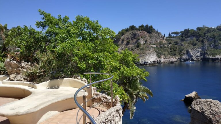 Riapre al pubblico l’Isola Bella di Taormina Riapre al pubblico l’Isola Bella di Taormina