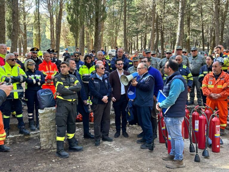 Incendi, Schifani: “Addestramento e prevenzione fondamentali”