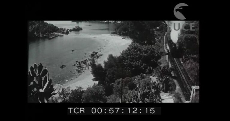 Taormina nel 1955, superbo spettacolo: “E’ la Città del Sole”(VIDEO)