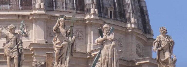 Dignitas Infinita, Vaticano condanna maternità surrogata e cambi di sesso