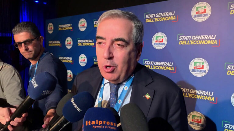 Gasparri: “Emiliano e Decaro ormai al capolinea”