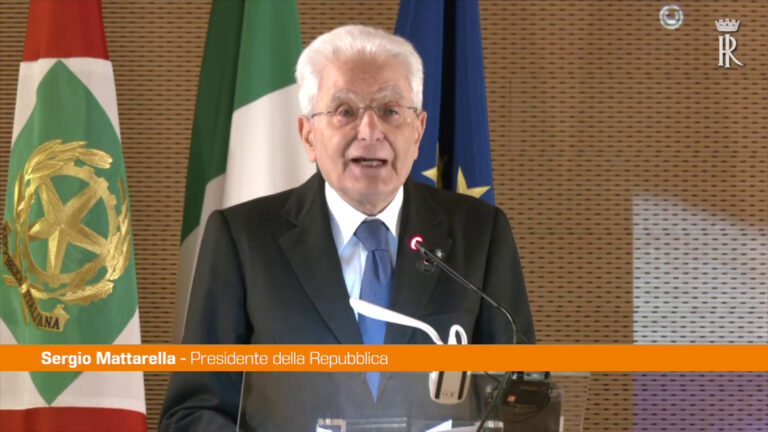 Giustizia, Mattarella: “Csm deve garantire credibilità”