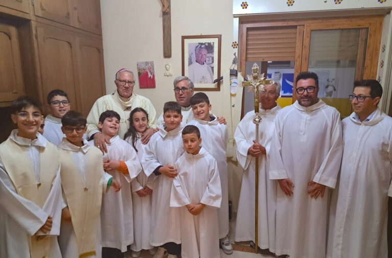 Visita Pastorale di mons. Accolla a Trappitello: l’Arcivescovo al fianco della gente Visita Pastorale di mons. Accolla a Trappitello: l’Arcivescovo al fianco della gente