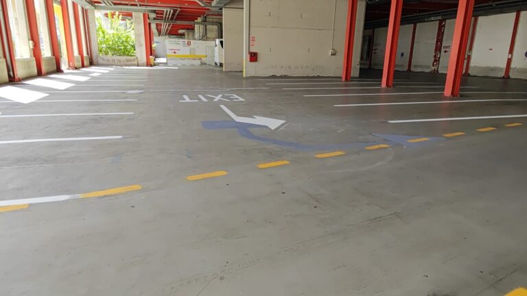 Parcheggio Porta Catania: avviati lavori per la nuova segnaletica orizzontale