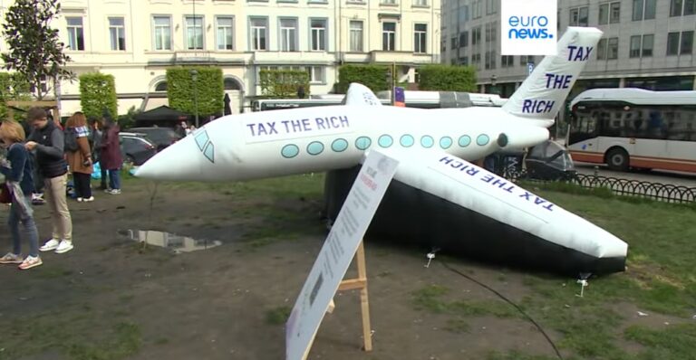 Persi 33 mln di euro all’ora, le Ong: “Più tasse agli ultra ricchi”