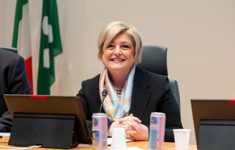 Calderone: “2 miliardi e 800 milioni a disposizione per il lavoro”