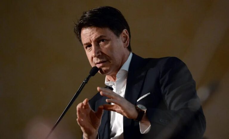 Europee, Conte: “Candidarsi e non andare a Bruxelles è un inganno”