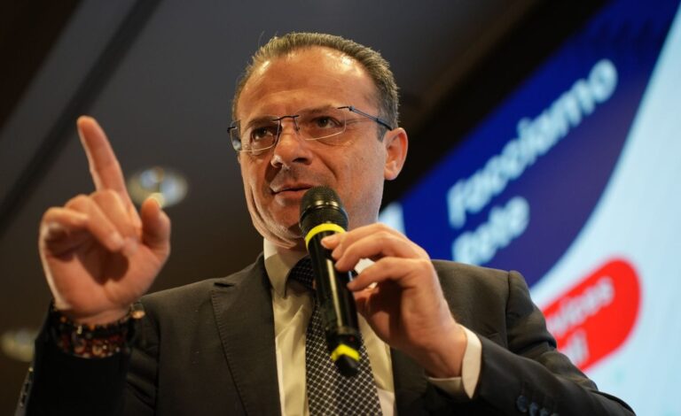 Bandiera Blu a Taormina, De Luca: “Ecco la marcia in più, risultato storico”