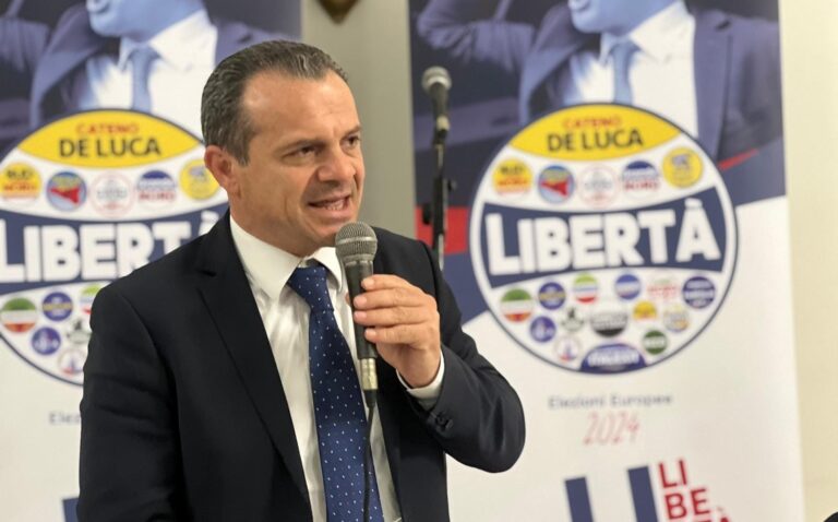De Luca: “Esco dall’ospedale e riprendo la campagna elettorale”
