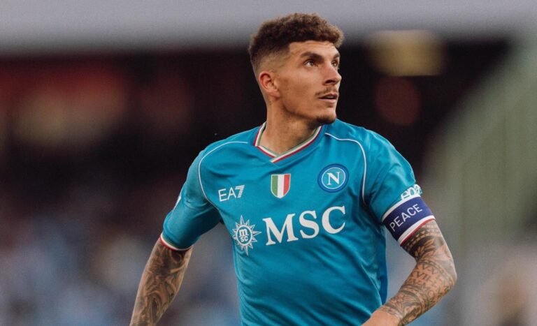 Di Lorenzo resta al Napoli: “Sarà ancora il nostro capitano”