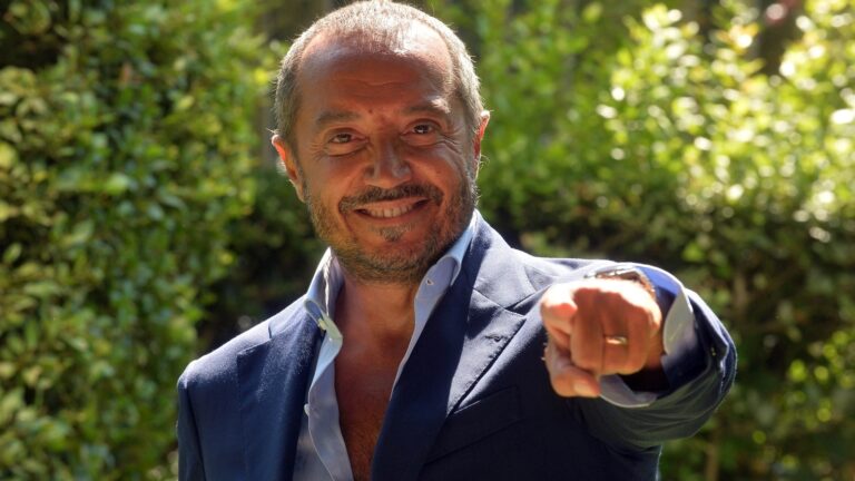 L’addio di Franco Di Mare, signore del giornalismo e angelo nell’inferno di Sarajevo