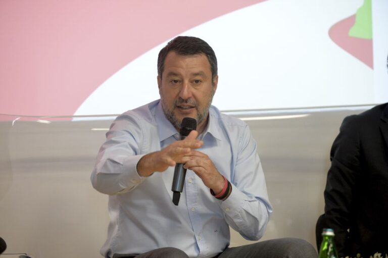 Salvini: “Non sosterremo Draghi, in Ue vogliamo un centrodestra unito”