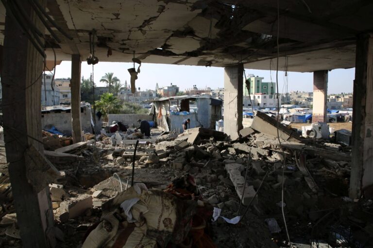 Israele chiede ai palestinesi di evacuare i quartieri est di Rafah