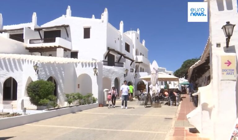 Nuove misure a Minorca contro il turismo di massa
