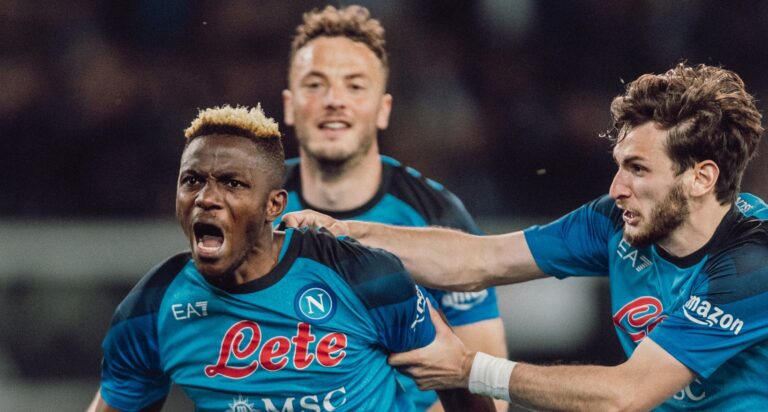 Napoli, Osimhen e Kvara portano 250 milioni Napoli, Osimhen e Kvara portano 250 milioni