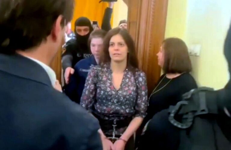 Ilaria Salis: “So di essere dalla parte giusta della storia”