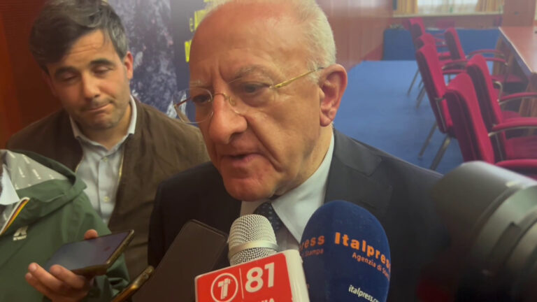 De Luca: “Taglio della decontribuzione è un attacco al Sud”