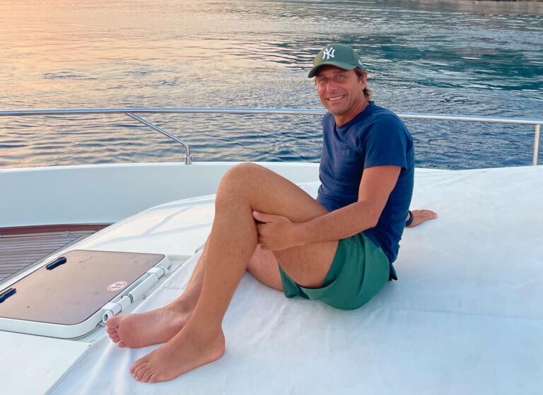 Conte in relax tra Taormina e Eolie: pronto il brindisi con il Napoli