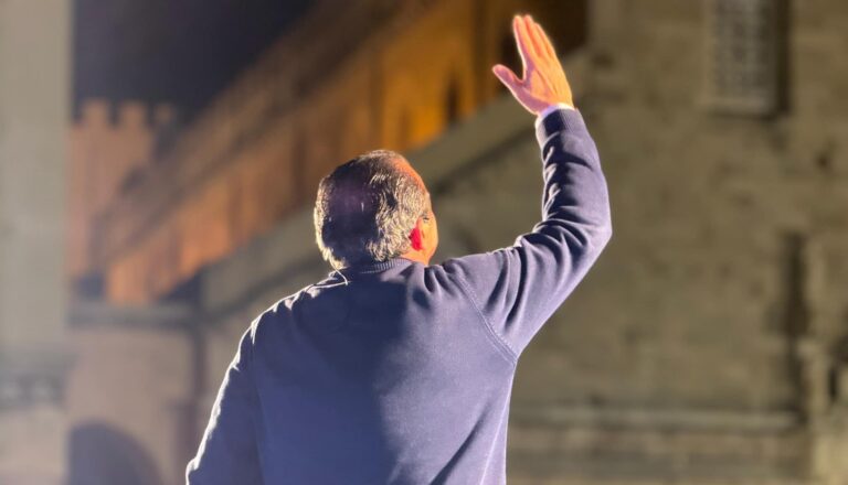 Europee, De Luca: “Stacco per 15 giorni, devo disintossicarmi dallo stress…”