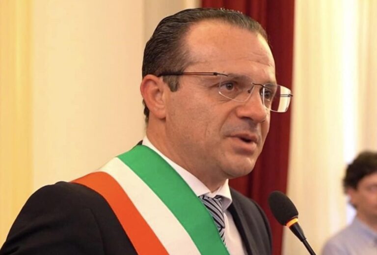 De Luca e l’addio a Taormina: quando accadrà, spunta l’indizio