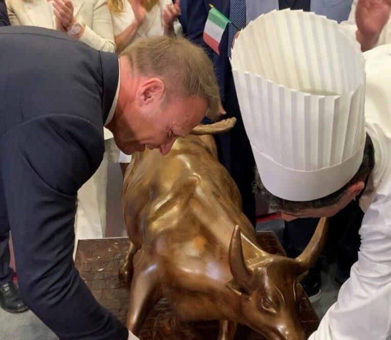 Toro di Wall Street di cioccolato, l’omaggio di Fiasconaro al Fancy Food