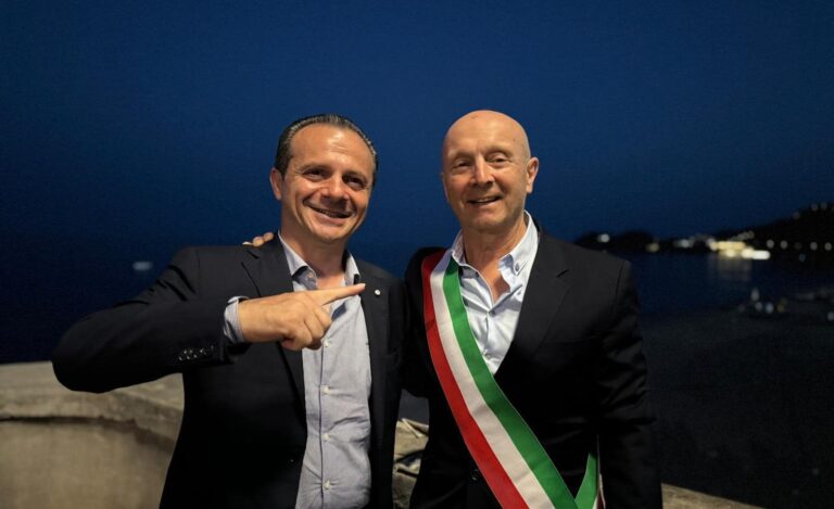Antonio Lo Monaco è il nuovo vicesindaco di Taormina Antonio Lo Monaco è il nuovo vicesindaco di Taormina