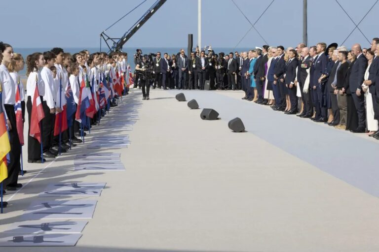 Dichiarazione Normandia: “No all’uso della forza per cambiare confini”