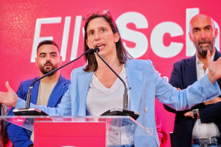 Schlein: “Governo sta smantellando la sanità pubblica”