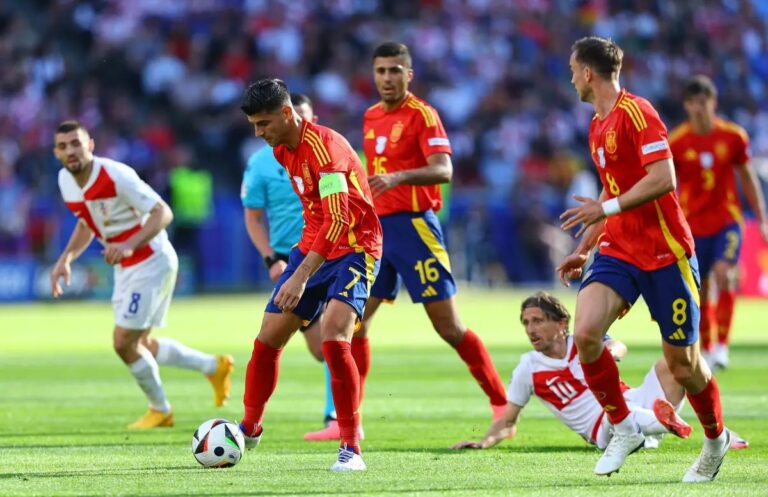 La Spagna fa già paura, Croazia battuta 3-0