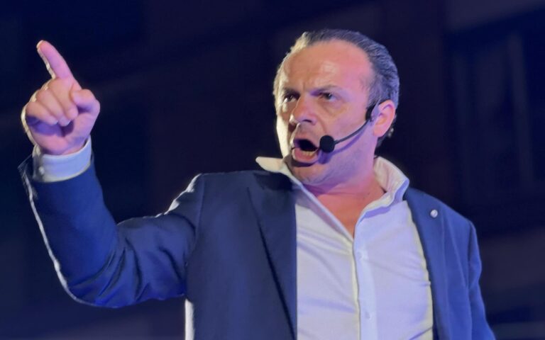 Taormina “trema”, il sindaco avrà funzioni di Polizia amministrativa: altra stretta in arrivo?