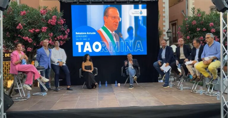 De Luca: “Al via i lavori per l’ex villaggio Le Rocce”