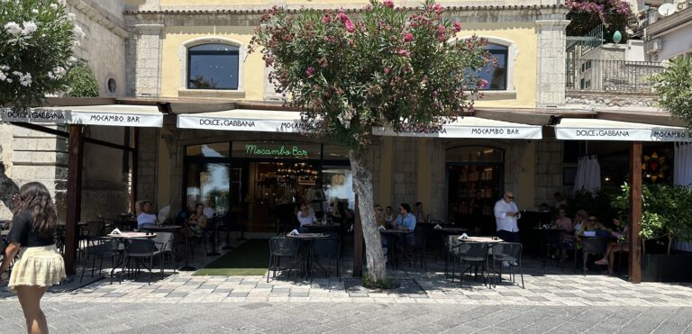 Aperto a Taormina il Mocambo Dolce & Gabbana: il new look divide entusiasti e nostalgici