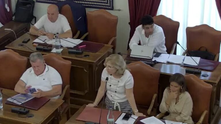 Maria Rita Sabato lascia “Noi, Taormina”: il segnale dell’imprenditrice