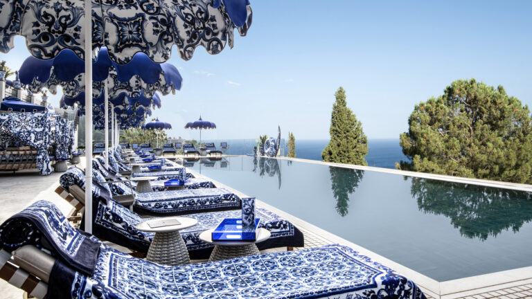 Dolce & Gabbana torna al San Domenico di Taormina con take-over estivo DG resort e nuova pop-up boutique