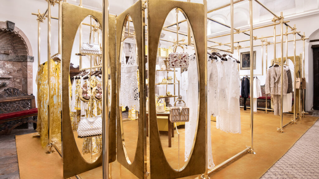 Dolce & Gabbana torna al San Domenico di Taormina con take-over estivo DG resort e nuova pop-up boutique 1 SDH 812 aspect16x9