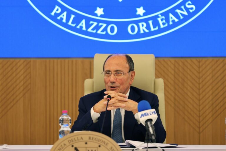 La Giunta regionale vara la riforma della dirigenza, Schifani: “Rinnovare”