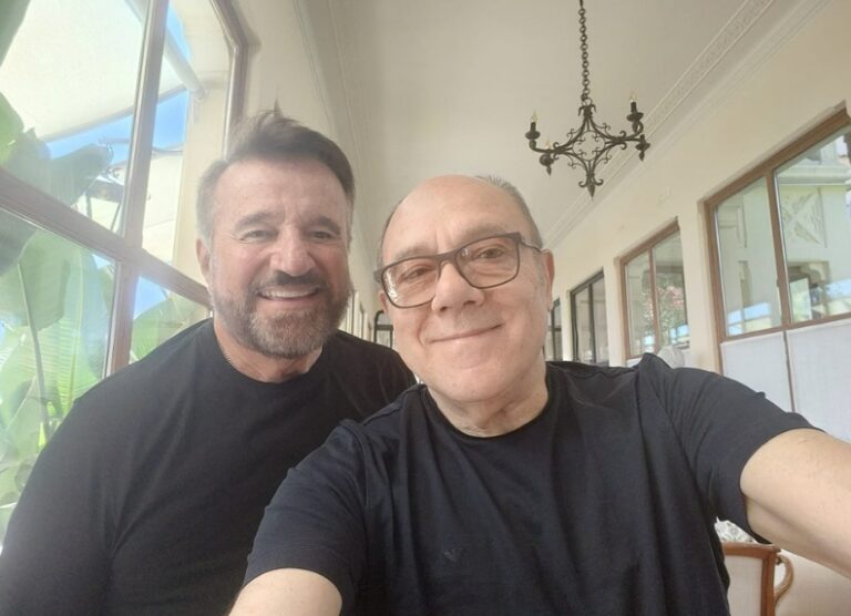 Verdone e De Sica salutano Taormina: “Ci siamo divertiti, vi abbracciamo”
