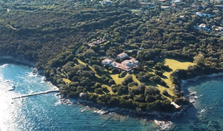 Villa Certosa di Berlusconi ad un big dell’hotellerie di Taormina: clamorosa ipotesi