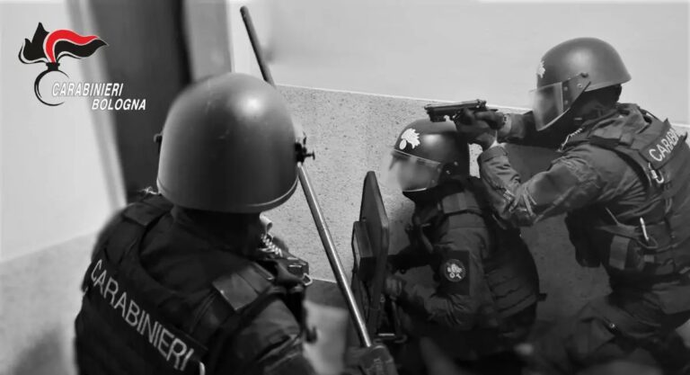 Operazione antidroga a Bologna, misure cautelari e sequestri