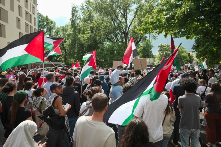 Il Riformista, la gran cassa dei Pro-Pal sdogana l’antisemitismo