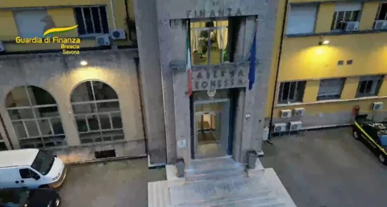 Frode delle mascherine Covid: sequestrati oltre 35 milioni