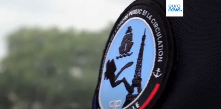 Olimpiadi di Parigi 2024 con 30.000 agenti di polizia