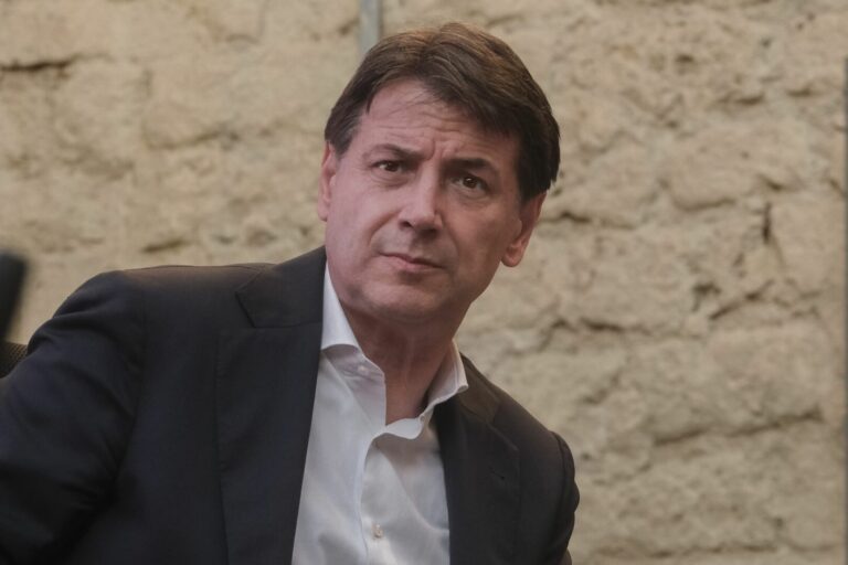 Dal nuovo nome del M5s ai mandati, Conte: “Decideranno i cittadini”