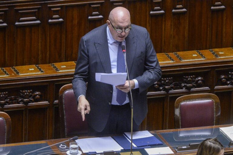 Crosetto: “Unifil unico elemento per evitare escalation in Medio Oriente”